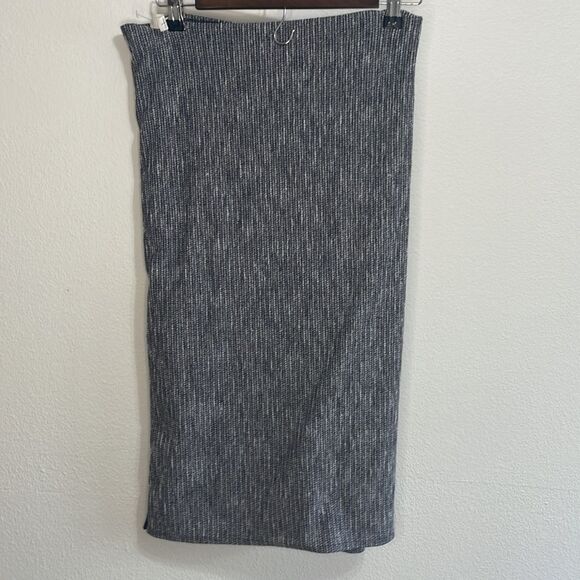 Lululemon Vinyasa Scarf
Coco Pique Black White OS MSRP$48 - Picture 6 of 10